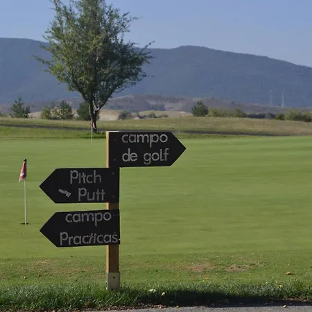 Margas Golf Pirineo Aragones شقة Sabiñánigo