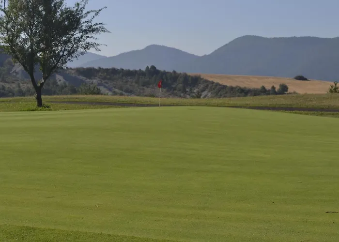 Margas Golf Pirineo Aragones 아파트 *